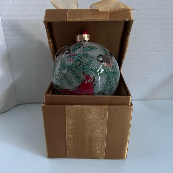 Christmas Tree Ornament CARDINALS Blown Glass Hand Blown INSIDE-Painted/gift box - Picture 2 of 14